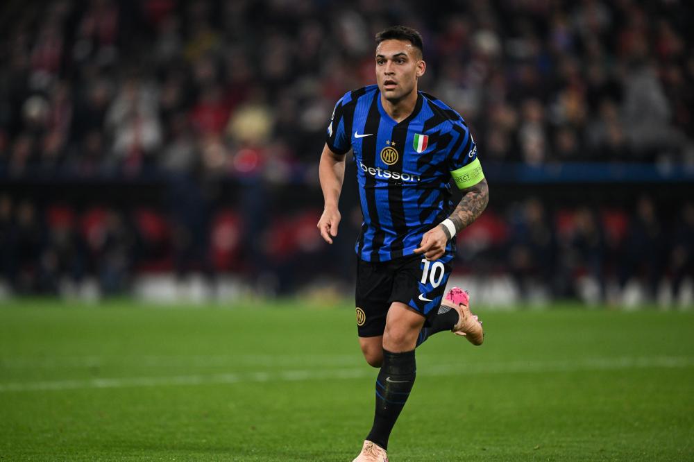 尤文坐拥主 尤文坐拥主